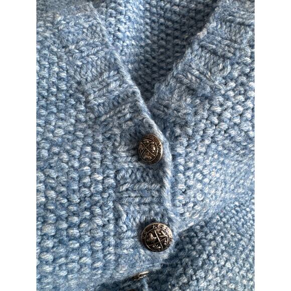 American Vintage 1980's Hand knit Blue vest coat of arms buttons size small - Picture 10 of 12